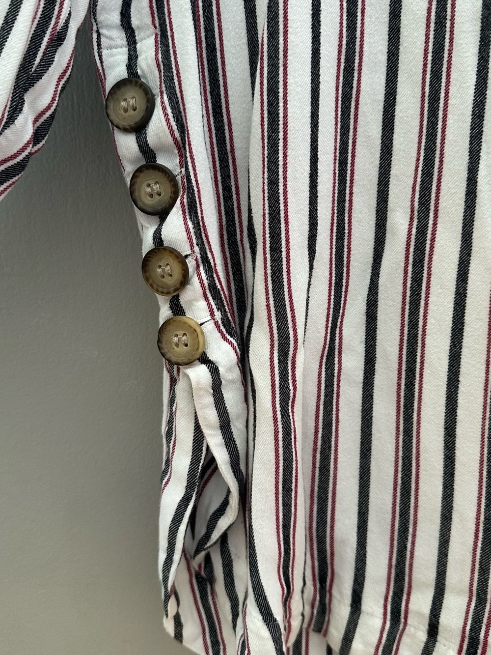 St. John’s Bay Women’s Small Striped Button Side Tunic Blouse - Picture 4 of 10